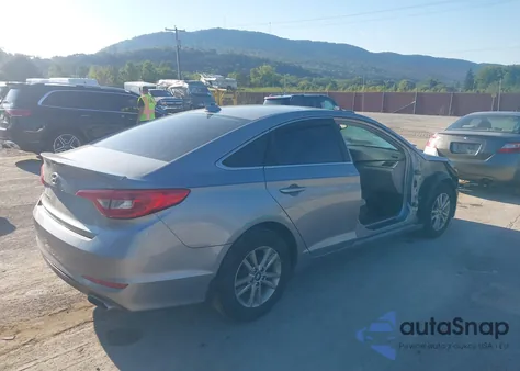 2015 Hyundai Sonata Se z USA, uszkodzony, nr VIN 5NPE24AF6FH210821